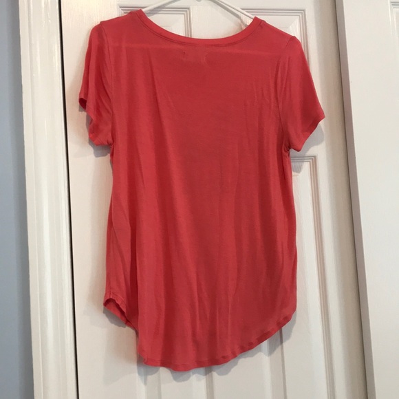 Hollister Graphic Tee - Picture 3 of 3